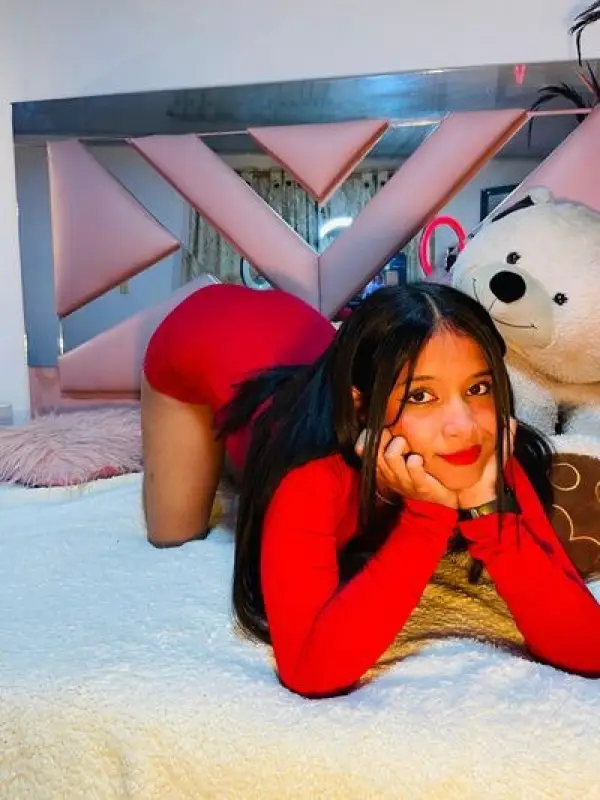 Monika Mumbai escort